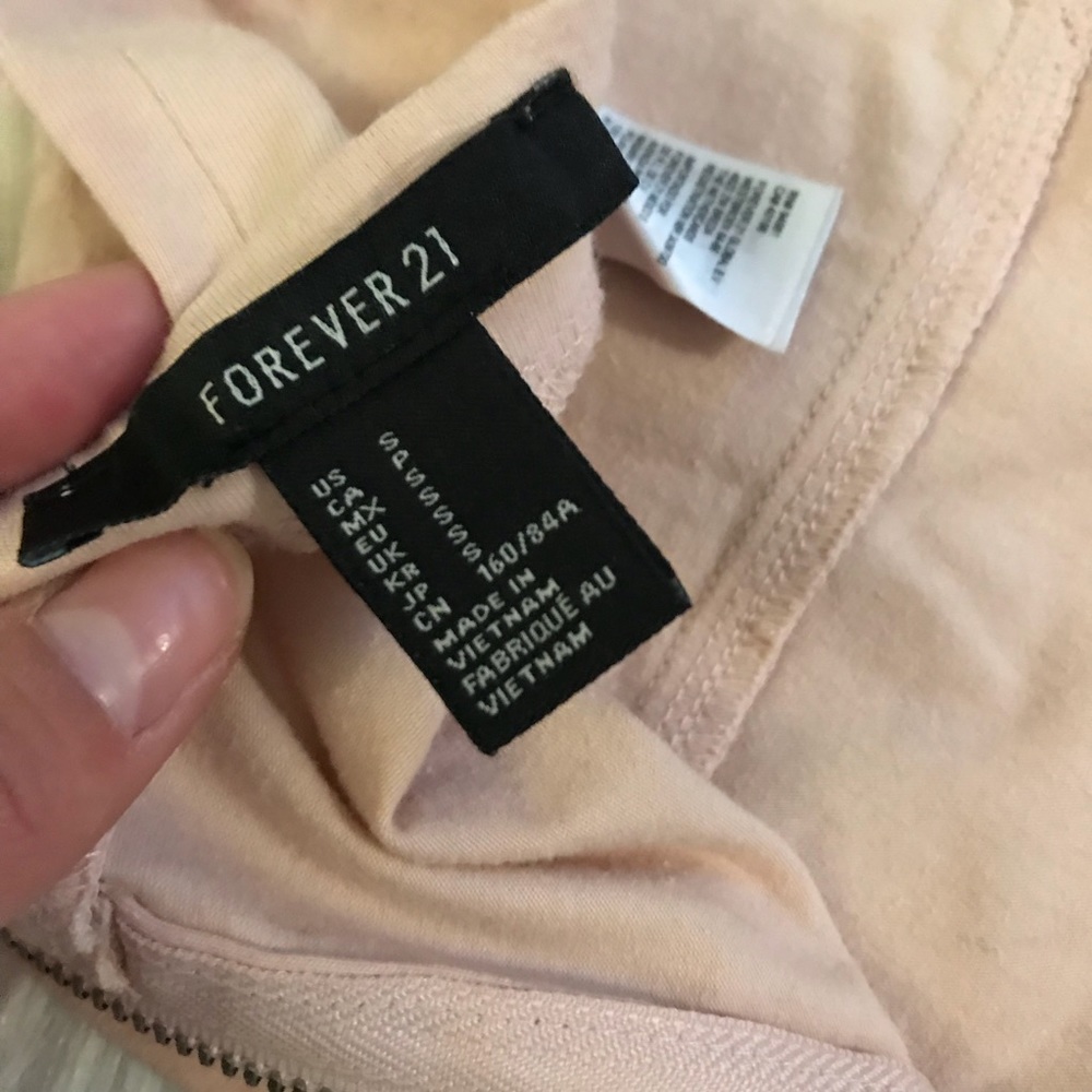light pink crop top bra top zips in back small - Picture 5 of 7